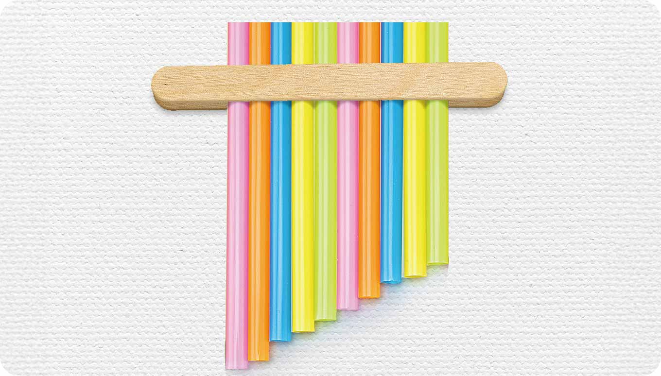 4・ストロー笛を奏でよう[写真]